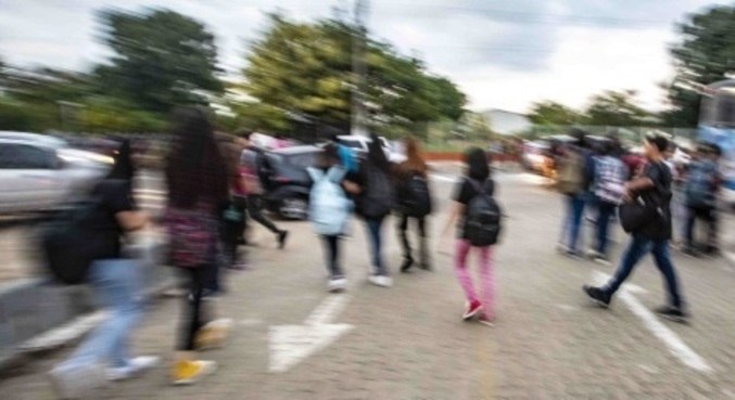  Pesquisa mostra que oito em cada 10 jovens veem violência na escola